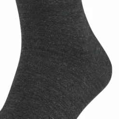 Falke FALKE Airport Strümpfe -Woehrl Online Shop 14435 3080 detail 2 scaled