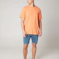 Protest T-Shirt 10645555 8 Protest T-Shirt 10645555 -Woehrl Online Shop 1713621 607 model front full 01