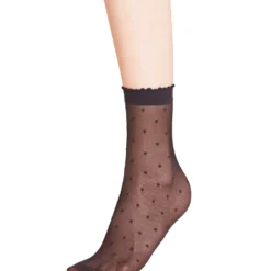 Falke Dots Strümpfe 10503271 -Woehrl Online Shop 6387 605 frontview cropped 5f319060bc970 scaled