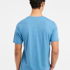 Protest PRTLEGUNDI SURF T-Shirt 10683409 22 Protest PRTLEGUNDI SURF T-Shirt 10683409 -Woehrl Online Shop 7718100 511 model back half 01 web