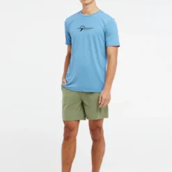 Protest PRTLEGUNDI SURF T-Shirt 10683409 17 Protest PRTLEGUNDI SURF T-Shirt 10683409 -Woehrl Online Shop 7718100 511 model front full 01