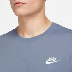 Nike Shirt M NSW CLUB TEE 10697951 -Woehrl Online Shop AR4997 493 BILD03 20221012