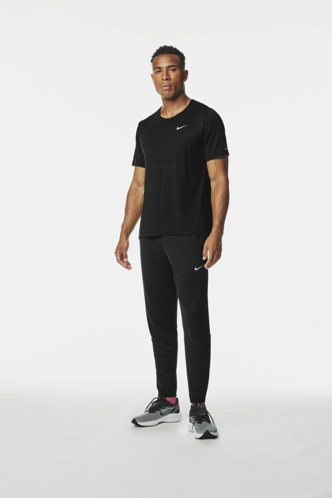 Nike NIKE Laufsport Shirt Dri-FIT Miler 10581452 4 Nike NIKE Laufsport Shirt Dri-FIT Miler 10581452 – Bild 4