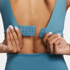 Nike Damen Top W NK DF ALPHA BRA 10683540 -Woehrl Online Shop DD0430 440 BILD09 20230208