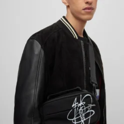 Hugo Reportertasche Mit Marker-Logo 10705574 7 Hugo Reportertasche Mit Marker-Logo 10705574 -Woehrl Online Shop HUGO Menswea Fall 23 001 50497676 4