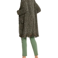 Marc Cain Cardigan Mit Fransen Knitted In Germany 10681130 8 Marc Cain Cardigan Mit Fransen Knitted In Germany 10681130 -Woehrl Online Shop Marc Cain Co FrhjahrSommer 2023 900 UC3909M05 3