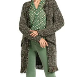 Marc Cain Cardigan Mit Fransen Knitted In Germany 10681130 11 Marc Cain Cardigan Mit Fransen Knitted In Germany 10681130 -Woehrl Online Shop Marc Cain Co FrhjahrSommer 2023 900 UC3909M05 6