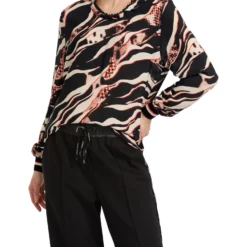 Marc Cain Bluse Mit Allover-Print 10725391 9 Marc Cain Bluse Mit Allover-Print 10725391 -Woehrl Online Shop Marc Cain Sp HerbstWinter 2023 278 VS5111W38 5